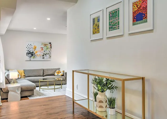 W/ Grill - 5 Mi To Garfield Park! Holiday home Oak Park