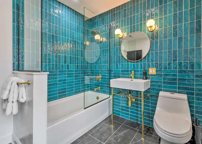 W/ Grill - 5 Mi To Garfield Park! Holiday home